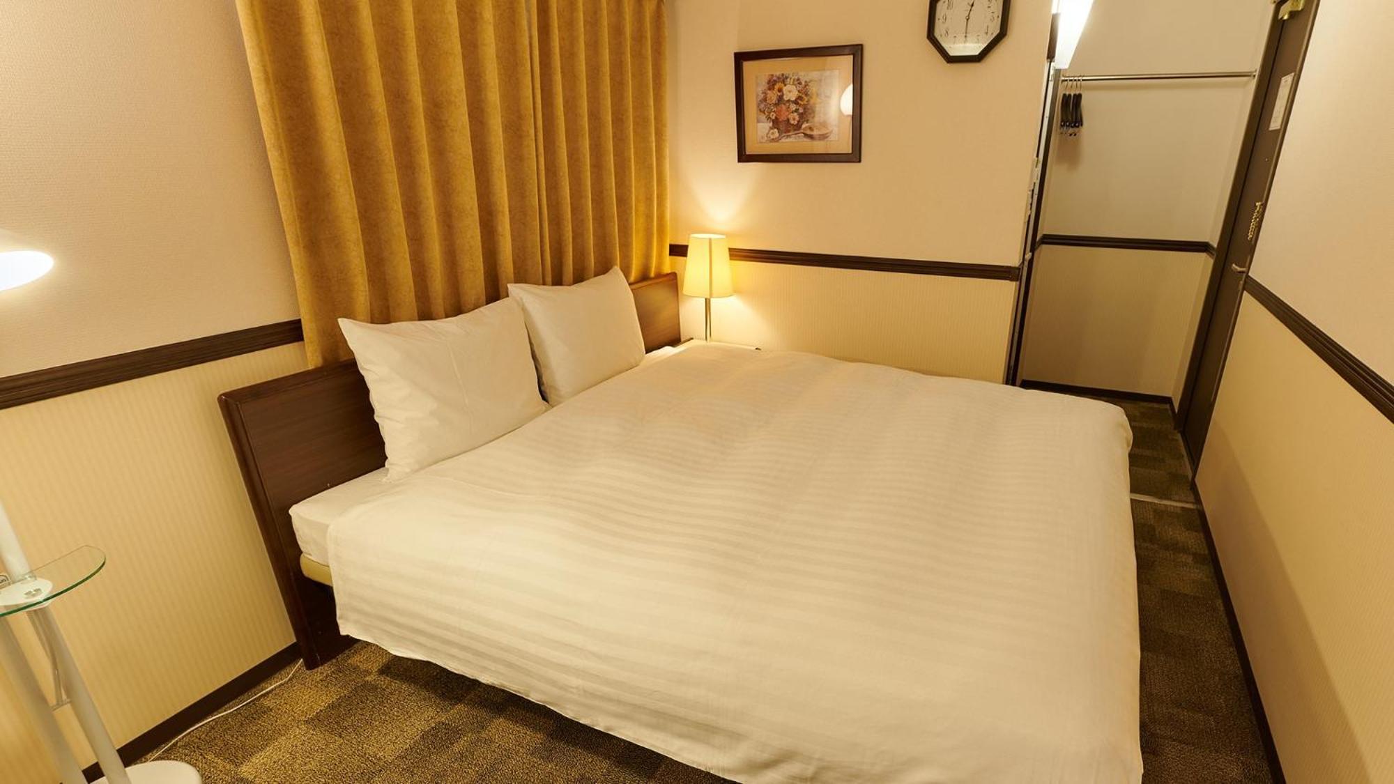 Toyoko Inn Gumma Isesaki Ekimae Rum bild
