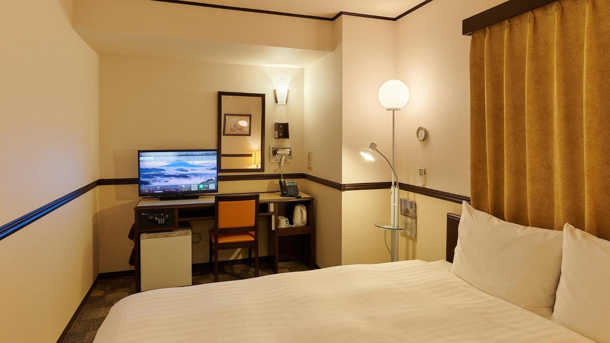 Toyoko Inn Gumma Isesaki Ekimae Rum bild